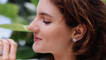 Elevate Your Work Attire: Aulze's Guide to Minimalist Jewelry Selection